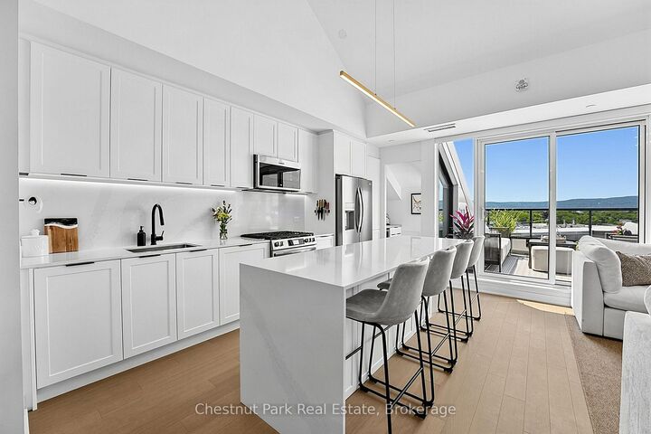 Property Photo: 31 Huron Street 618 ON L9Y 5T7