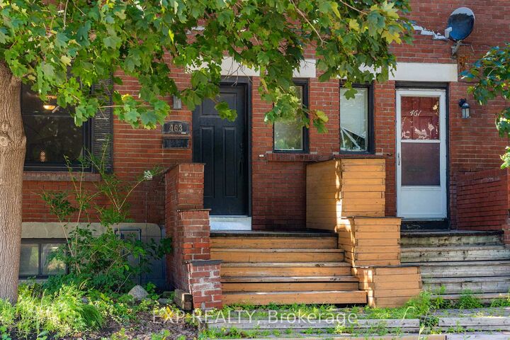 Property Photo:  463 Slater Street  ON K1R 5C2 