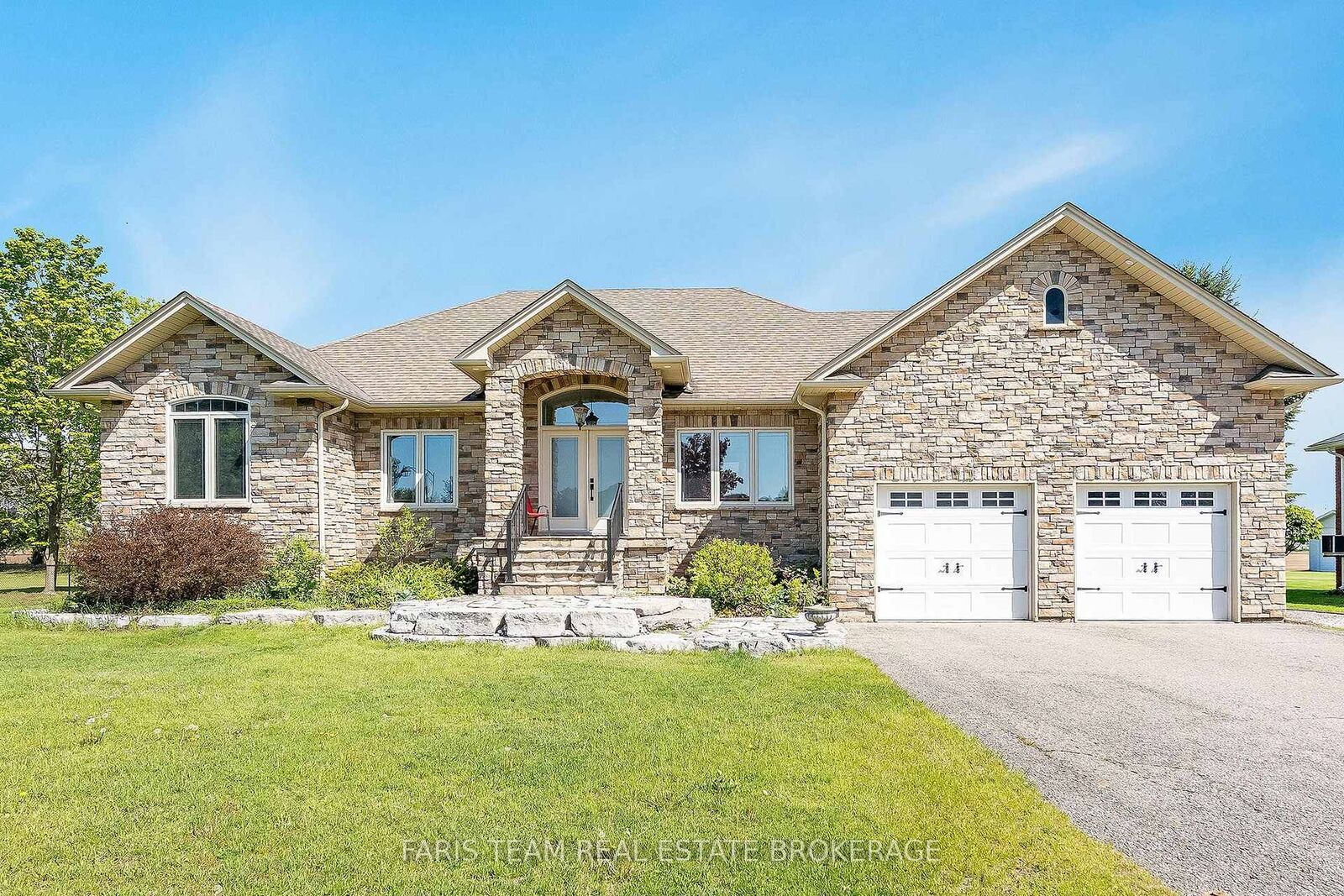 Property Photo: 30 Fisher Drive ON L0M 1J0
