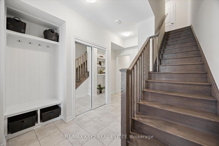 Property Photo: 1034 Reflection Place 304 ON L1X 0L1