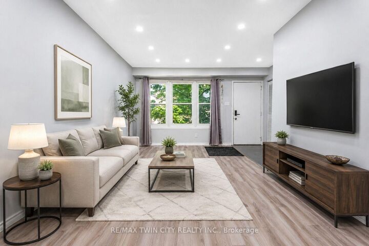 Property Photo:  513 Quiet Place 3  ON N2L 5L6 
