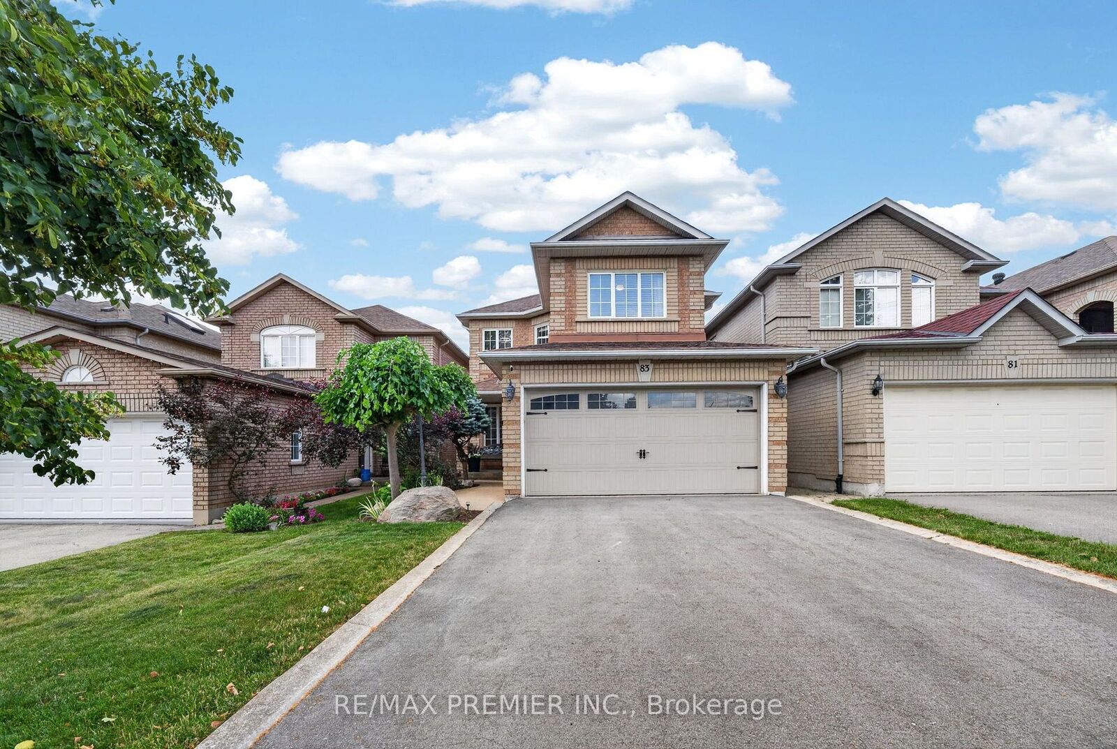 Property Photo: 83 Royal Ridge Crescent ON L6A 2T1