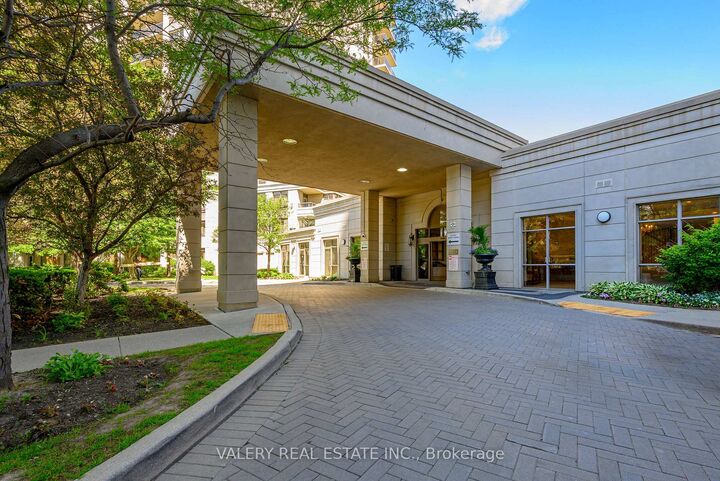 Photo de la propriété: 700 Humberwood Boulevard 1626 ON M9W 7J4