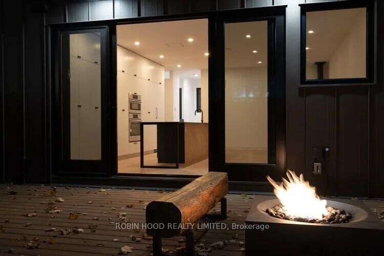Property Photo: 60 Jones Avenue R/Laneway ON M4M 2Z8