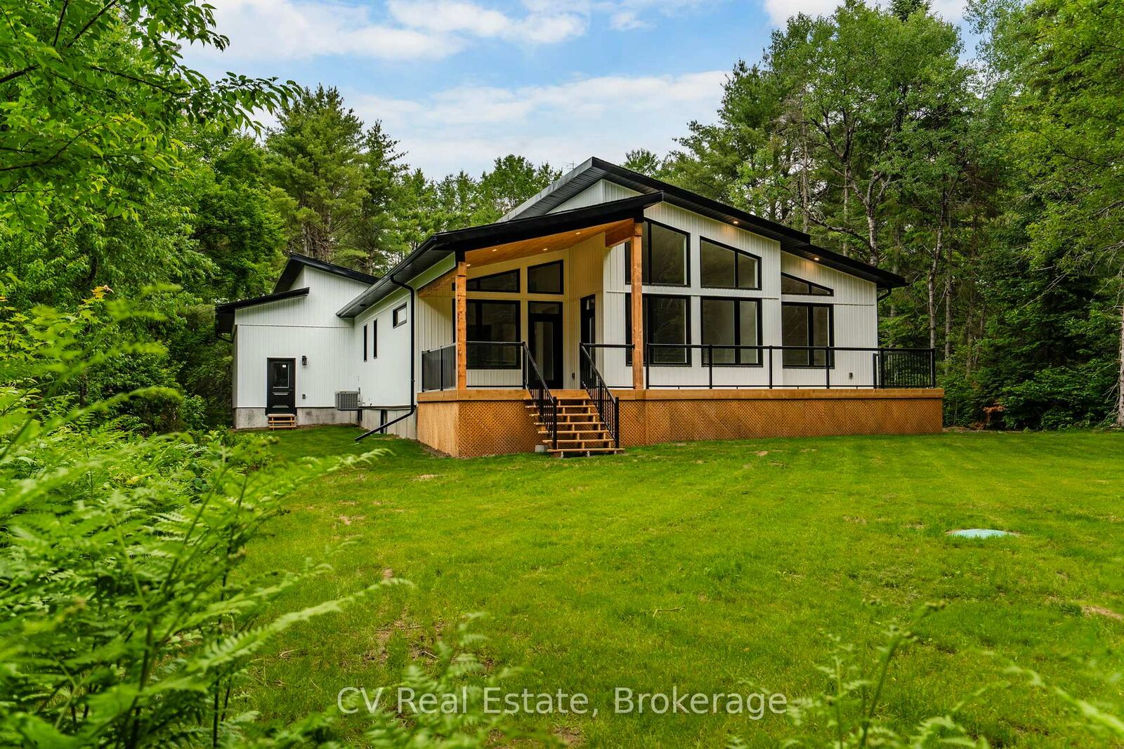 Property Photo: 546 Balsam Chutes Road ON P0B 1L0