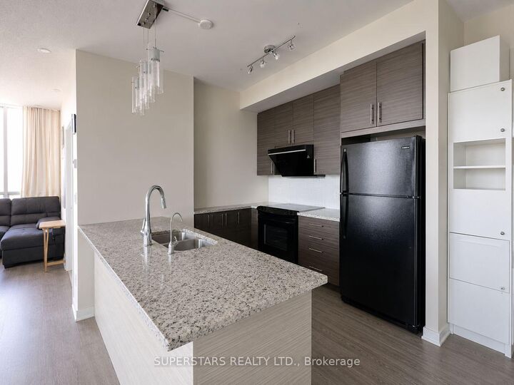 Property Photo: 70 Forest Manor Road 3308 ON M2J 0A9