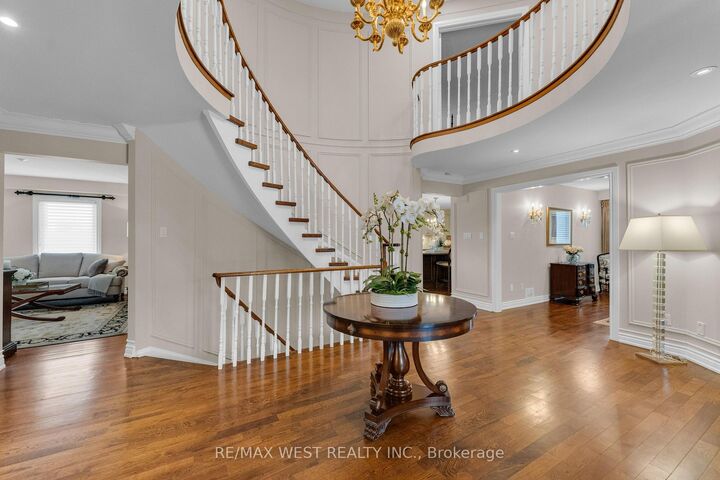 Property Photo: 93 Fern Valley Crescent ON L4E 2J6