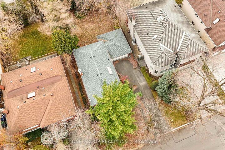 Property Photo: 302 Spring Garden Avenue ON M2N 3H3