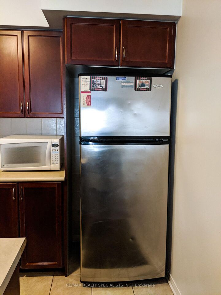 Property Photo: 5035 Oscar Peterson Boulevard 84 ON L5M 0P4