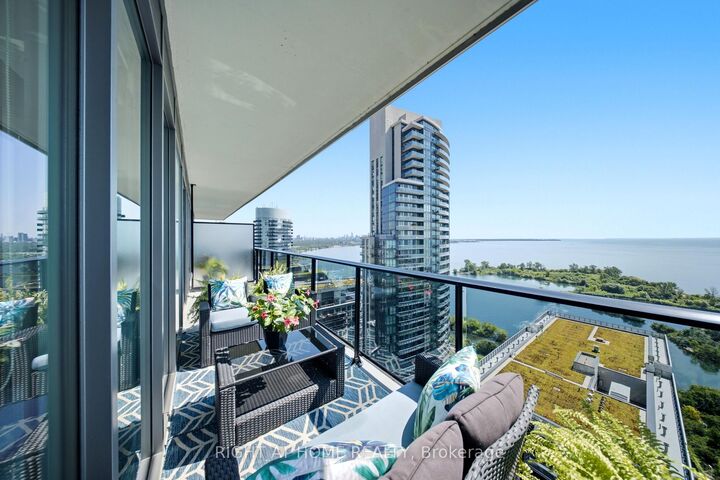 Property Photo: 70 Annie Craig Drive 2605 ON M8V 0G2