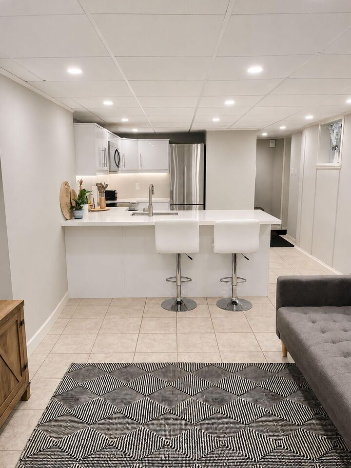 Property Photo:  226 Shaw Street Lower  ON M6J 2W8 