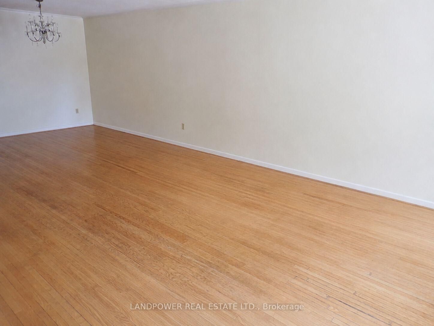 Property Photo: 129 Mintwood Drive SE ON M2M 3A6