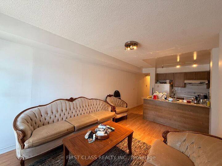 Property Photo: 761 Bay Street 2107 ON M5G 2R2