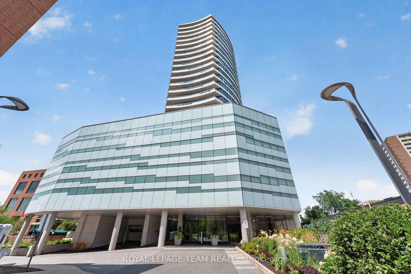 Property Photo:  485 Richmond Road 1108  ON K2A 3W9 