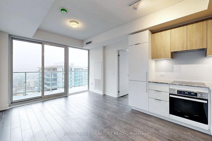 Photo de la propriété: 50 O'Neill Road 1108 ON M3C 0H1