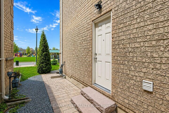 Property Photo: 179 Summerlyn Trail Basement Apartment ON L3Z 0E2