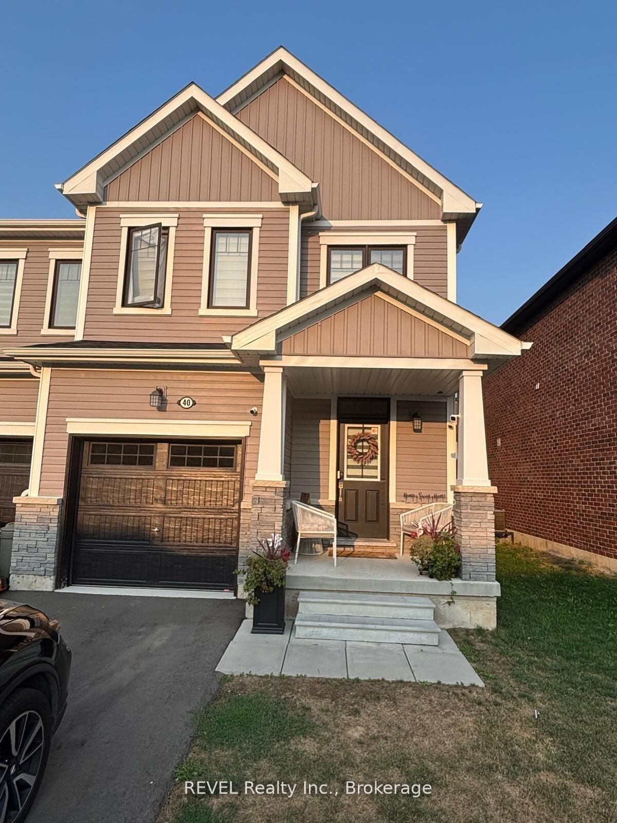 Property Photo:  40 Sugar May Avenue  ON L2V 0L1 