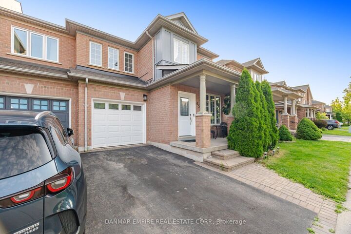 Property Photo: 658 Julia Avenue ON L7Z 6X3