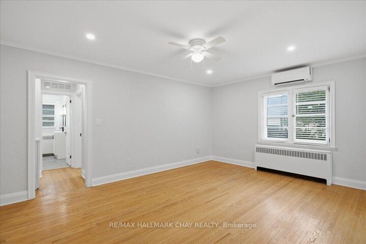 Photo de la propriété: 15 Parkside Drive 2 ON L4N 1W7