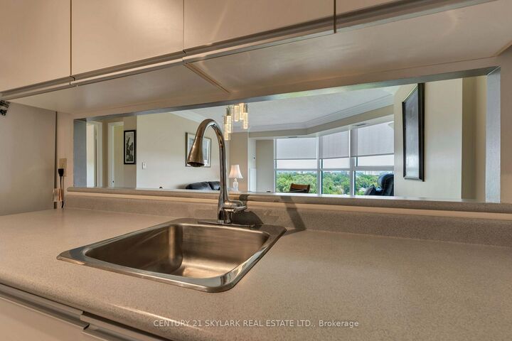 Property Photo:  90 Dale Avenue 701  ON M1J 3N4 