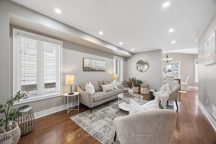 Property Photo: 82 Dewell Crescent ON L1E 0B7