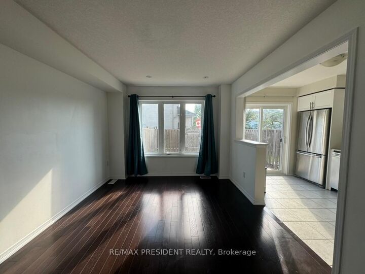 Property Photo:  4 Avedisian Street  ON N3T 0G8 