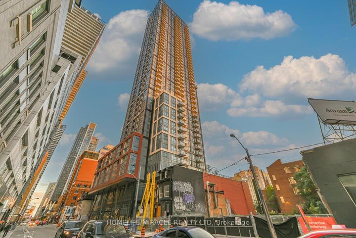 Property Photo: 108 Peter Street 2909 ON M5V 0W2