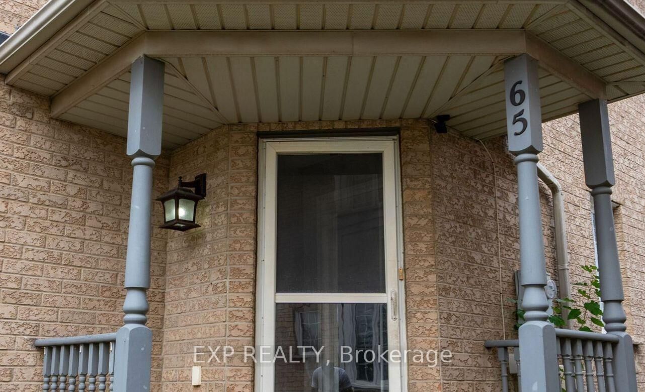 Photo de la propriété:  65 Quail Feather Crescent  ON L6R 1S1 