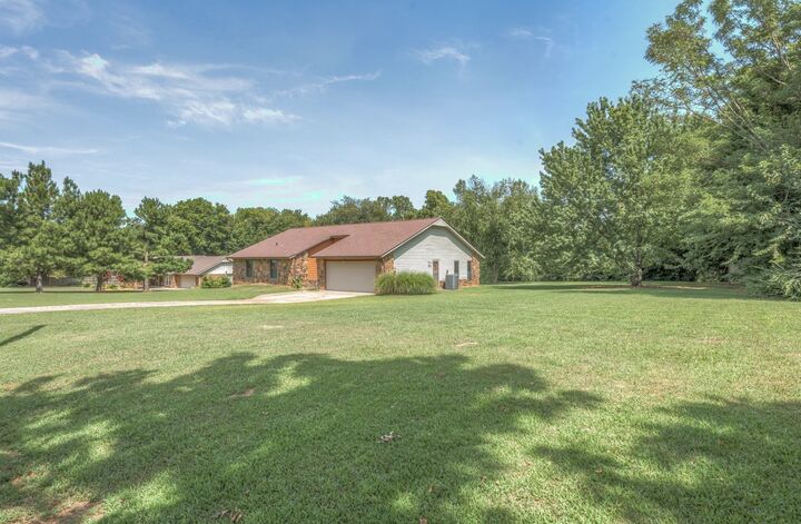 Property Photo: 16725 E 127th Street S OK 74011