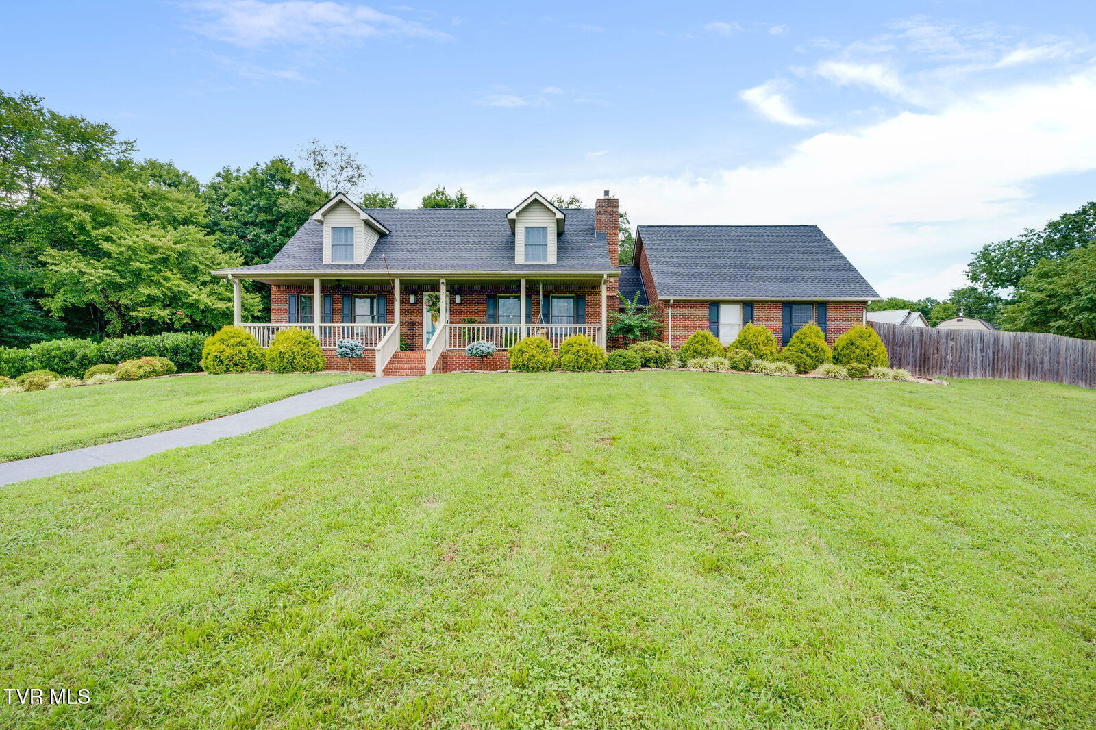 Property Photo:  214 Brooks Landing Circle  TN 37857 