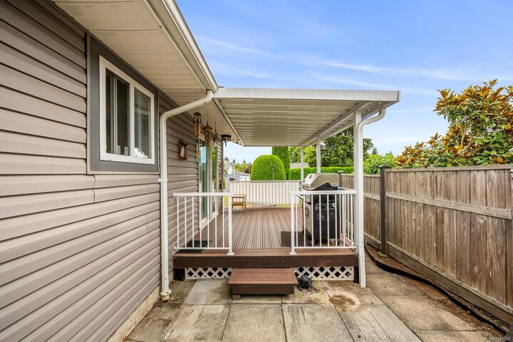 Property Photo: 2233 6th St E BC V9N 7T8