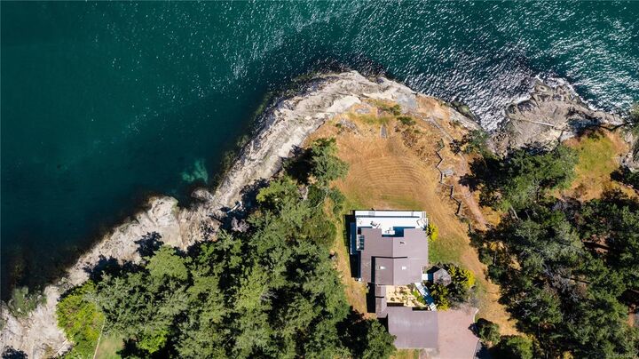 Property Photo: 379 Mary Ann Point Rd BC V0N 1P0