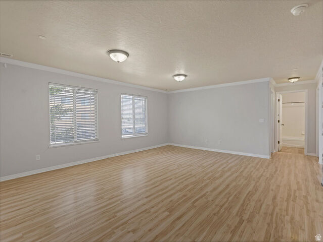 Property Photo: 943 W 580 S 96 UT 84062