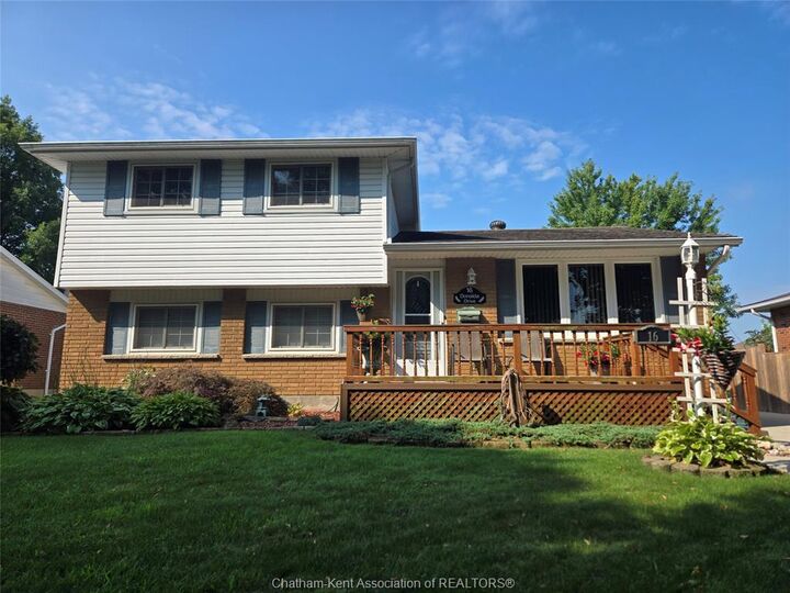Property Photo: 16 Donalda Drive ON N7L 4J5
