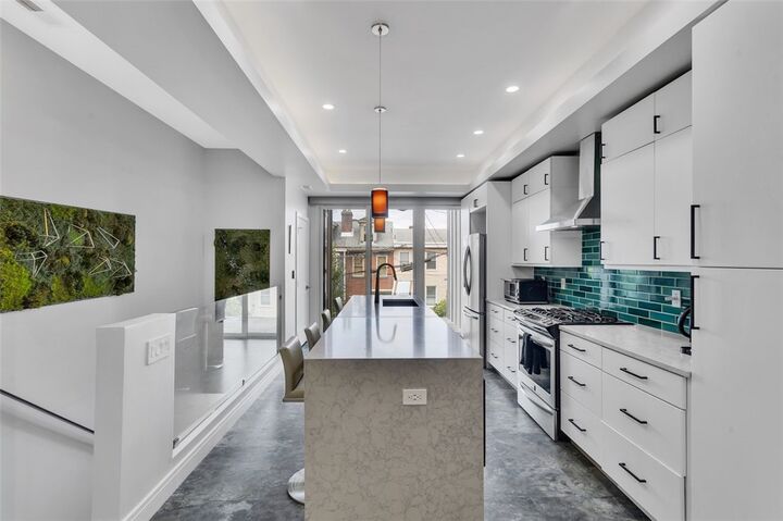 Property Photo:  4618 Carlton St  PA 15201 