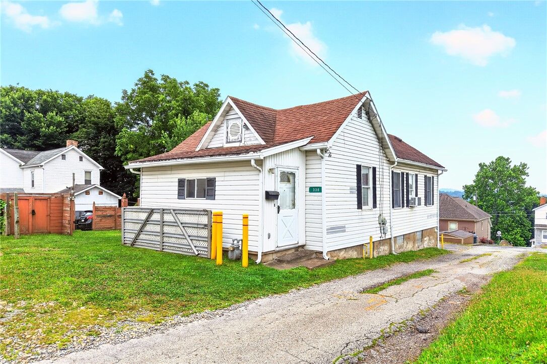 Property Photo:  338 E Crawford Ave  PA 15425 