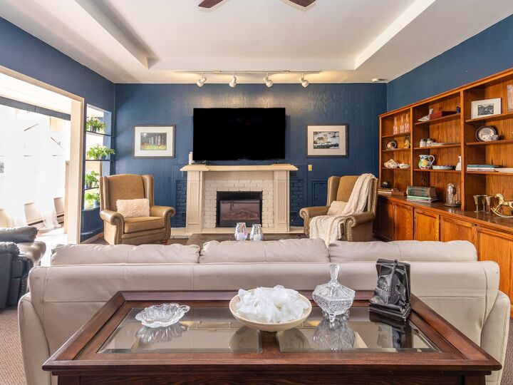 Property Photo: 23765 123 Avenue BC V4R 1N7