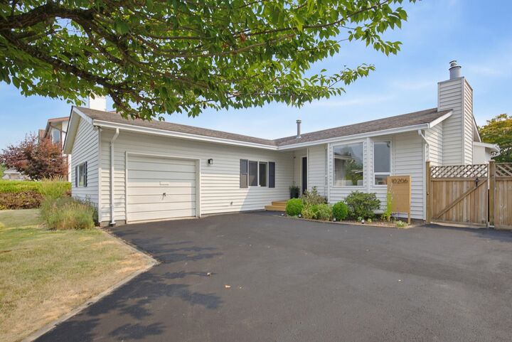 Property Photo: 10206 Crystal Drive BC V2P 6T8
