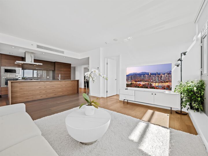 Property Photo: 5782 Berton Avenue 1701 BC V6S 0C1