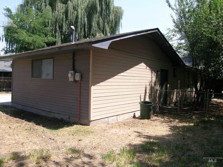 Property Photo:  14072 Donald Dr  ID 83651 