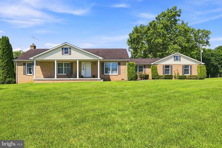 Property Photo: 179 Clifton Road VA 22611