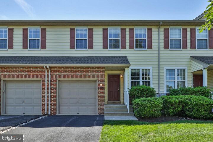 Property Photo:  8145 Cross Creek Circle  PA 18031 