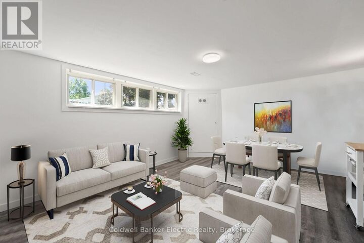 Property Photo:  8B Pottinger Street  ON K9V 3X3 