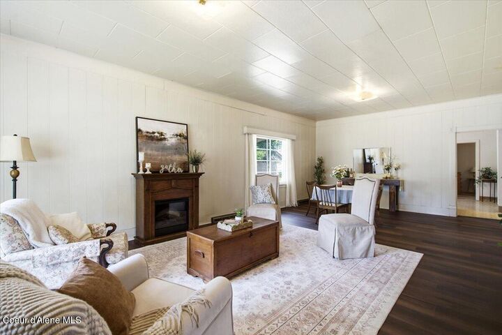 Property Photo:  821 E Lakeside Ave  ID 83814 