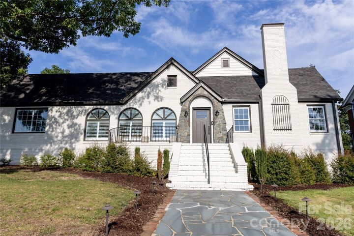 Property Photo:  276 N 4th Street N  NC 28001 
