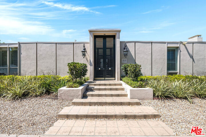 Property Photo:  9656 Lawlen Way  CA 90210 