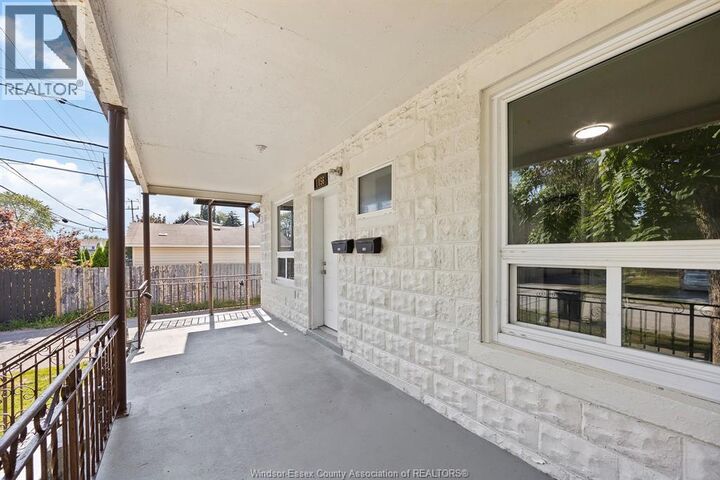 Property Photo:  1056-1060 Niagara  ON N9A 3V2 