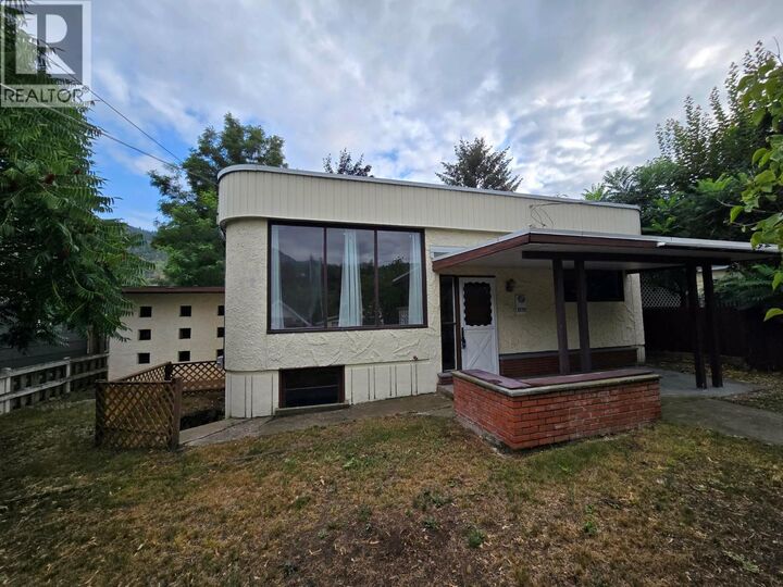 Property Photo: 2172 Second Avenue BC V1N 1N5