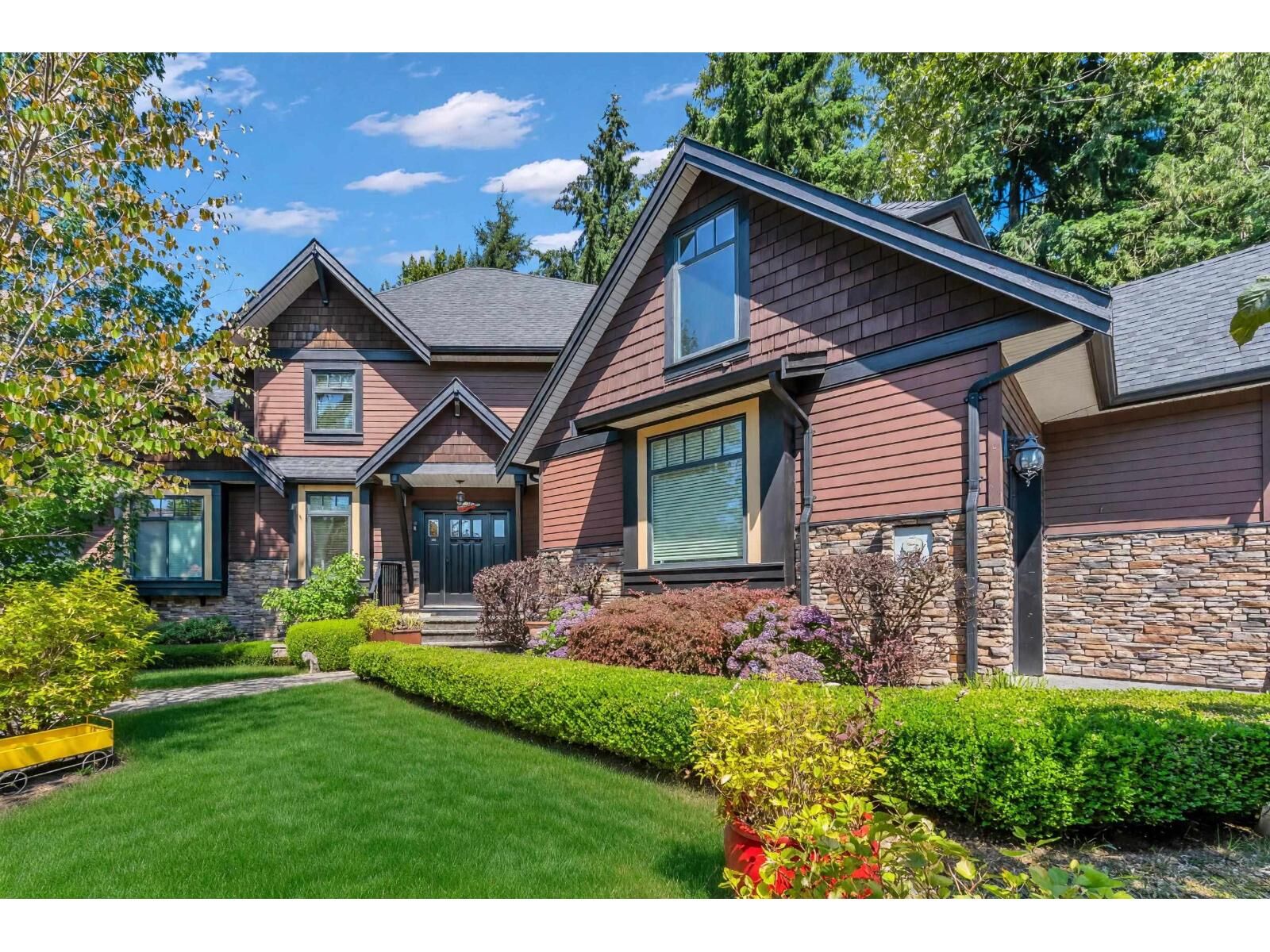 Property Photo: 15305 29A Avenue BC V4P 1G7