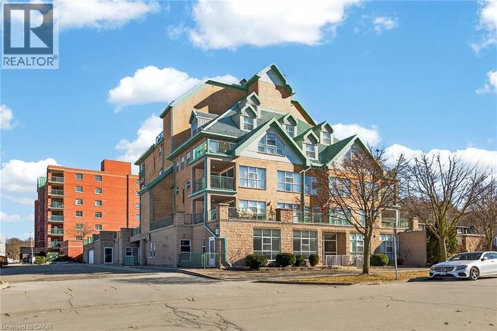 Property Photo: 19 Lake Avenue South 303 ON L8G 2V1